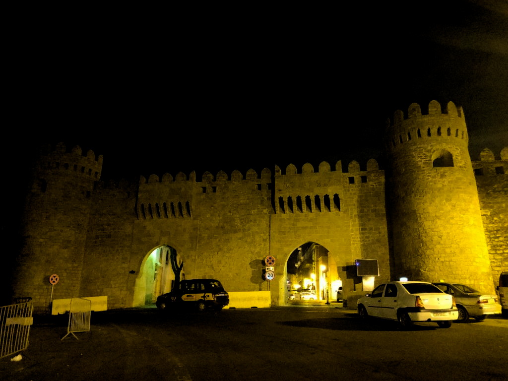 Fortaleza de la ciudad de Baku construida por Manoucher II (1120-1159)